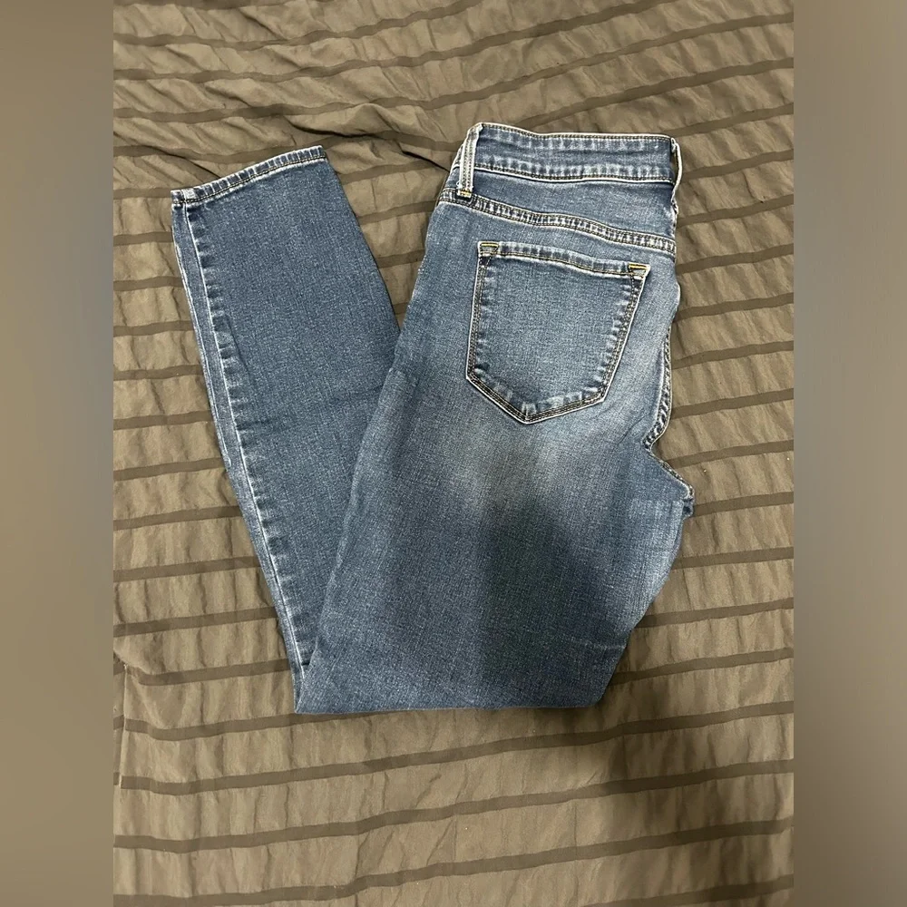 Old Navy RockStar Low Rise Super Skinny - Picture 1 of 7